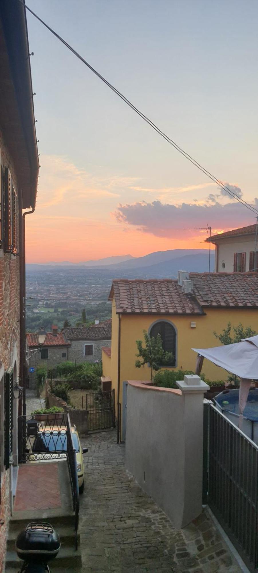 ホテル La Grotta San Michele Montevettolini エクステリア 写真