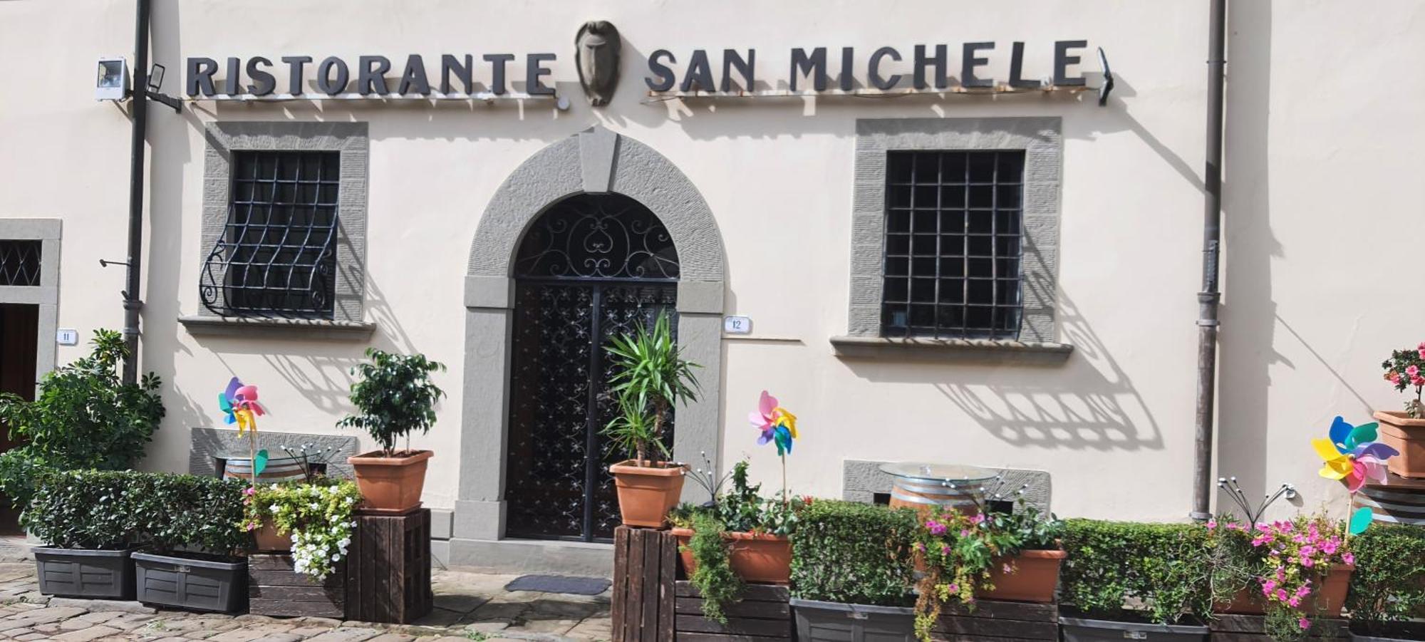 ホテル La Grotta San Michele Montevettolini エクステリア 写真